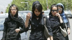 Kisah sulitnya kaum perempuan iran mendapatkan pekerjaan