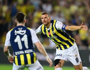 PADANG MEDIA - Gol Terbaik Dzeko dalam Fenerbahce vs Bodrumspor