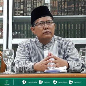 Beda letjen dudung ketua mui cholil nafis soal semua agama sama