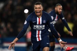 PADANGMEDIA - Kylian Mbappe: Profil pemain bintang PSG